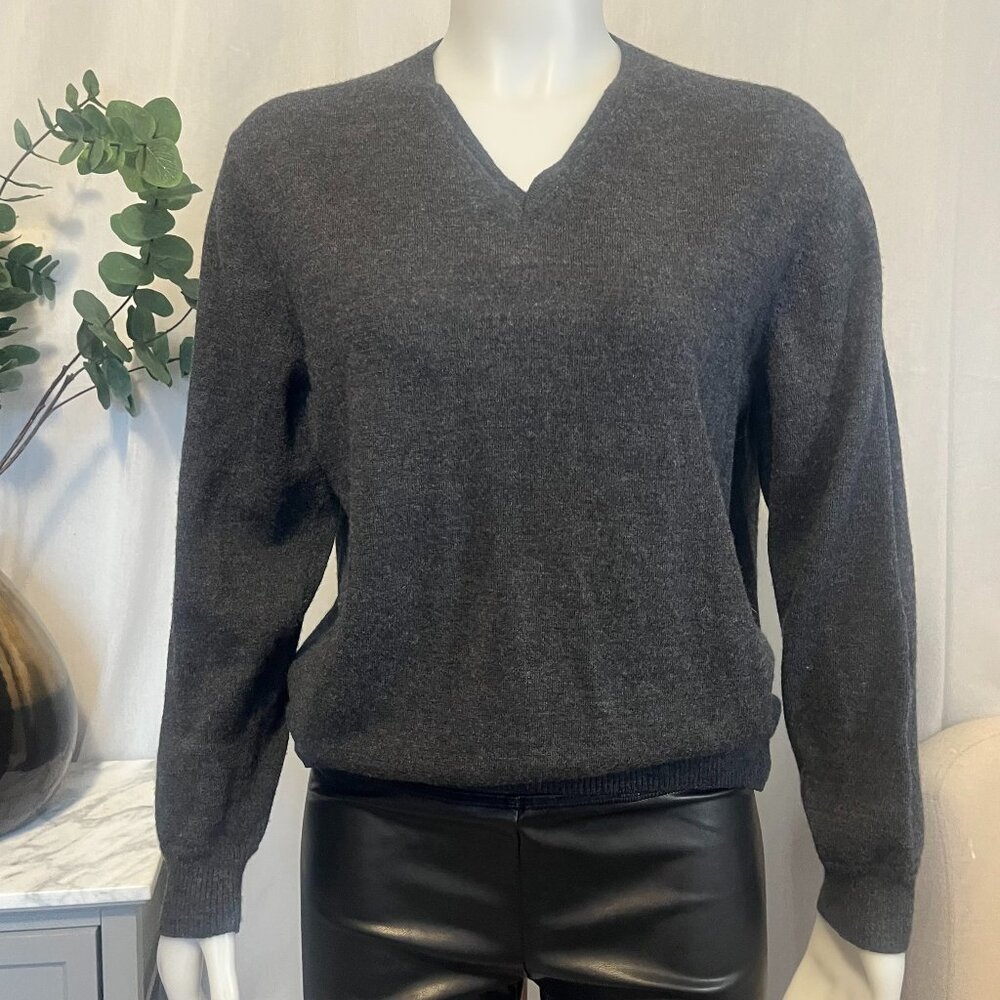 Calvin Klein V-Neck Grey Sweater 100% Merino Size L Women